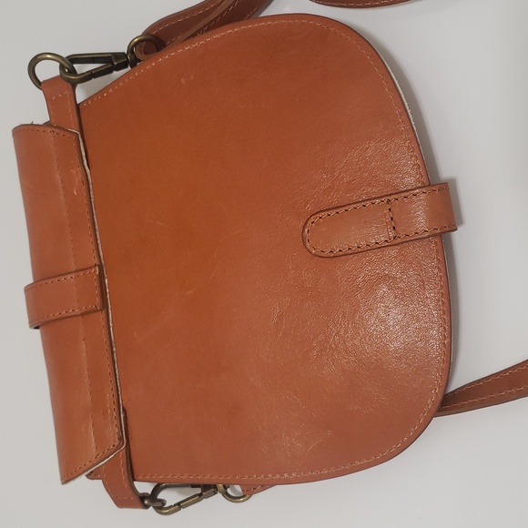 NWOT Beautiful Sundance Leather Convertable Crossbody Waist Bag - Picture 3 of 8